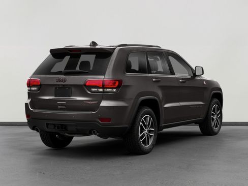 Used 2019 Jeep Grand Cherokee Trailhawk AWD/4WD image 2