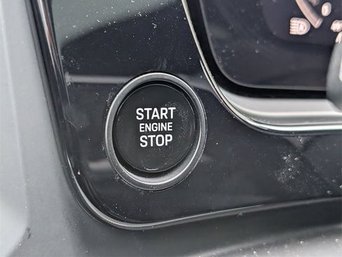 Certified 2025 Porsche Cayenne Coupe image 22