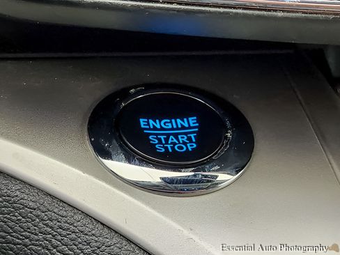 Used 2024 Ford Explorer XLT w/ Equipment Group 202A AWD/4WD image 16