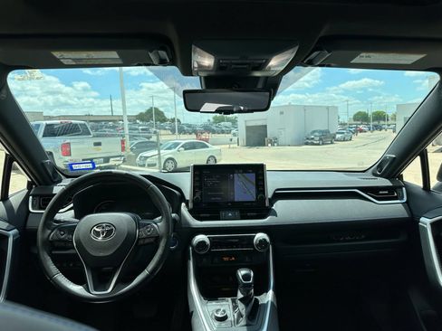 Used 2022 Toyota RAV4 XSE AWD/4WD image 13