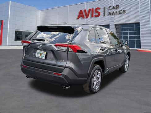 Used 2025 Toyota RAV4 XLE image 6