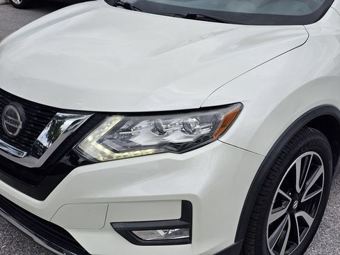 Used 2020 Nissan Rogue SL w/ Premium Package FWD image 6
