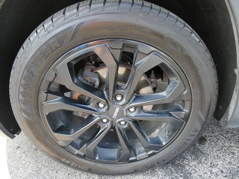 Used 2020 GMC Terrain SLT w/ Preferred Package FWD image 10
