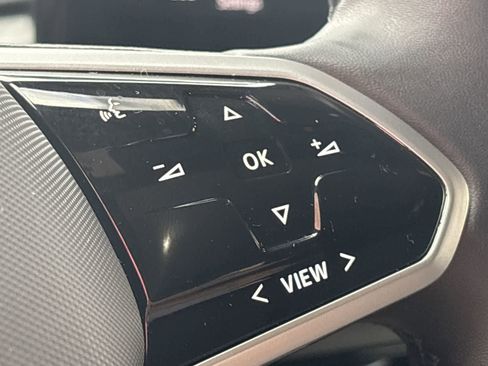 Used 2024 Volkswagen ID.4 S image 33