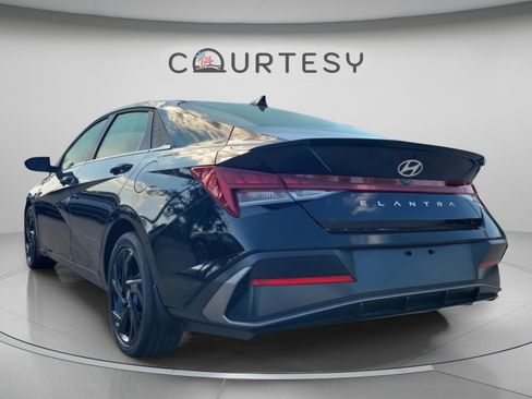 New 2026 Hyundai Elantra SEL Sport Premium FWD image 3