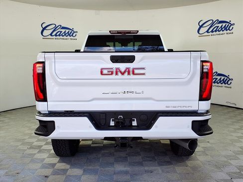 New 2026 GMC Sierra 3500 Denali w/ Denali Reserve Package image 4