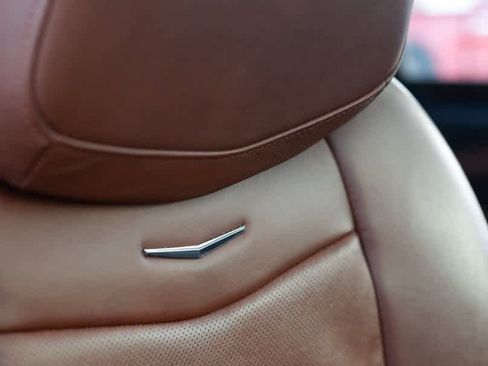 Used 2016 Cadillac Escalade ESV Luxury image 29