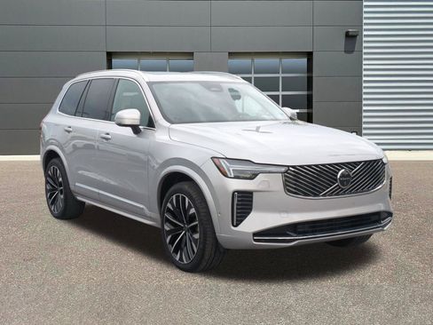 Certified 2025 Volvo XC90 B6 Plus AWD/4WD image 1