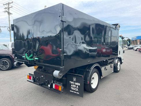 Used 2024 Chevrolet Low Cab Forward RWD image 5