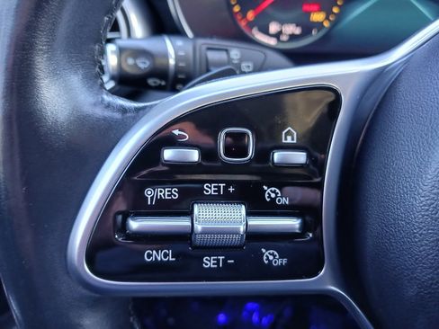 Used 2021 Mercedes-Benz GLC 300 4MATIC image 29