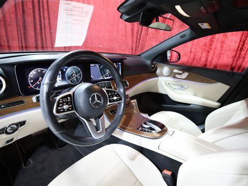 Used 2020 Mercedes-Benz E 350 Sedan image 12