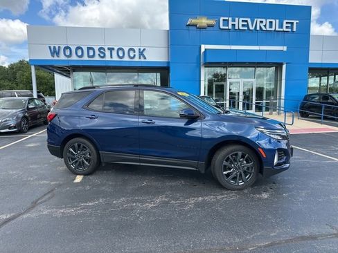 Used 2022 Chevrolet Equinox RS w/ RS Leather Package image 2