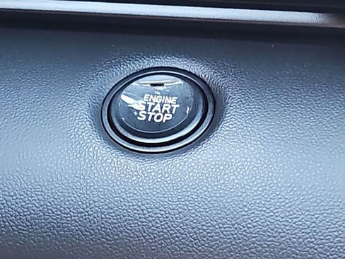 Used 2025 Hyundai Elantra Sport FWD image 24