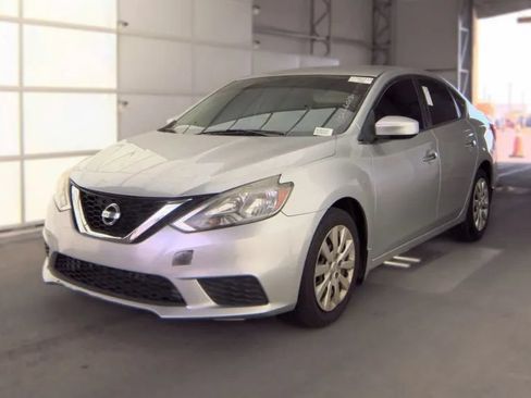 Used 2017 Nissan Sentra S FWD image 1