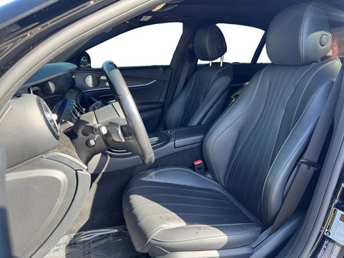 Used 2022 Mercedes-Benz E 350 Sedan w/ AMG Line Exterior image 9