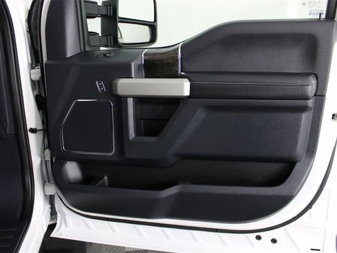 Used 2022 Ford F450 Lariat w/ Lariat Ultimate Package image 41