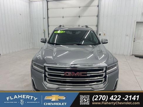 Used 2023 GMC Acadia SLE w/ Driver Convenience Package image 7