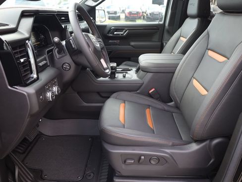New 2026 GMC Sierra 1500 AT4 w/ AT4 Premium Package AWD/4WD image 11