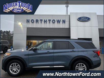 Used 2025 Ford Explorer Active