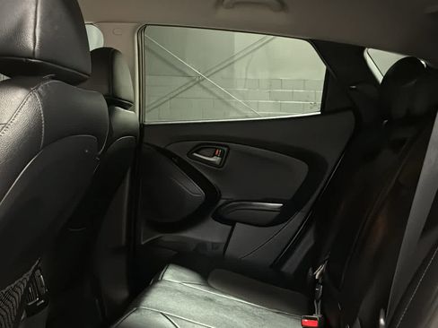 Used 2015 Hyundai Tucson SE AWD/4WD image 21