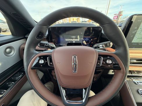 New 2026 Lincoln Aviator Reserve image 25