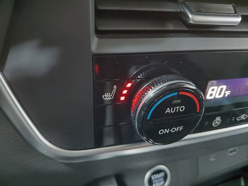 Used 2023 Nissan Rogue S image 9