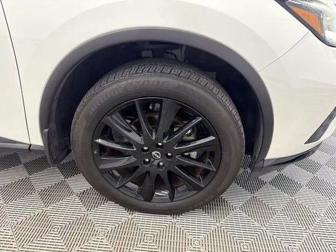Used 2024 Nissan Murano SV w/ SV Midnight Edition Package FWD image 13