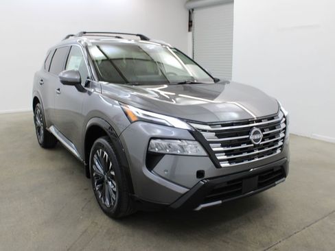 New 2026 Nissan Rogue Platinum w/ Platinum Premium Package image 6