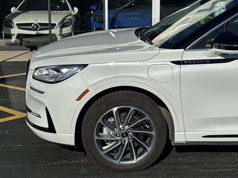 Certified 2025 Lincoln Corsair Grand Touring w/ Equipment Group 302A AWD/4WD image 19