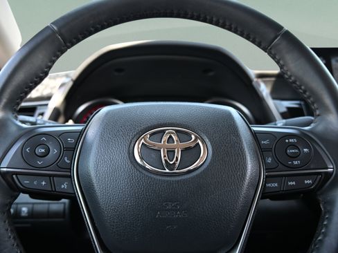Used 2023 Toyota Camry XSE FWD image 29