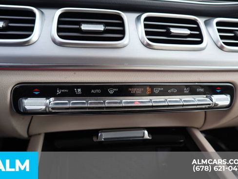 Used 2025 Mercedes-Benz GLS 450 4MATIC image 39