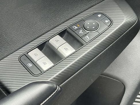 Used 2023 Mitsubishi Outlander SE Black Edition image 14