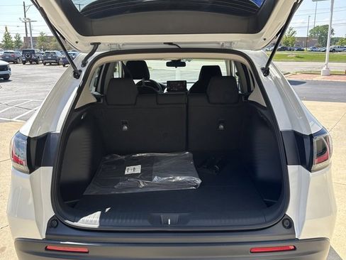 New 2026 Honda HR-V LX image 12