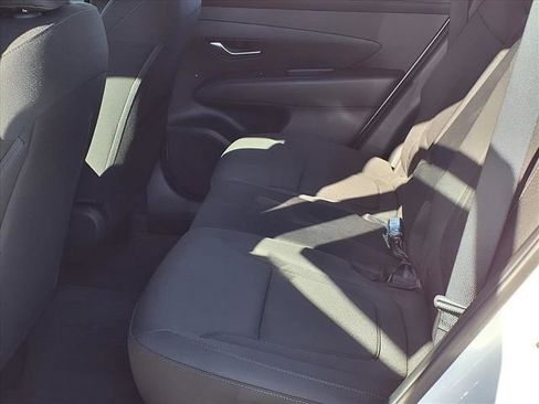 New 2025 Hyundai Tucson SE image 13
