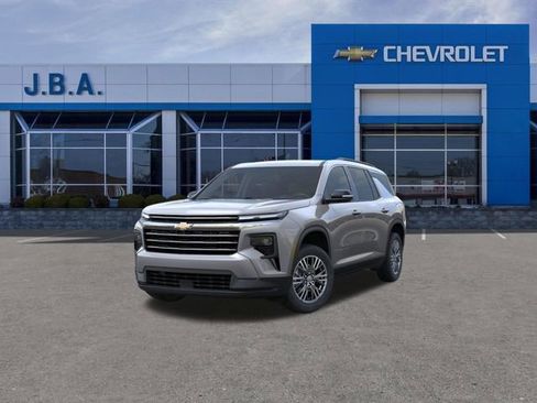 New 2026 Chevrolet Traverse LT FWD image 8