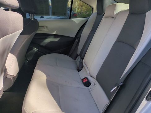 Used 2022 Toyota Corolla LE image 13