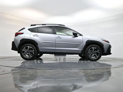 Used 2025 Subaru Crosstrek 2.0i Premium AWD/4WD image 32
