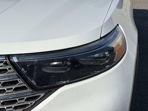 Used 2023 Ford Explorer Limited image 10