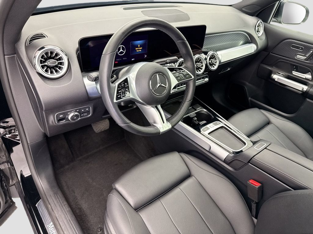Certified 2024 Mercedes-Benz GLB 250 4MATIC image 9