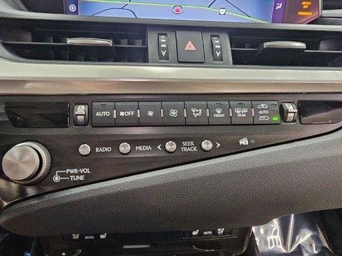 Used 2021 Lexus ES 300h w/ Premium Package FWD image 24
