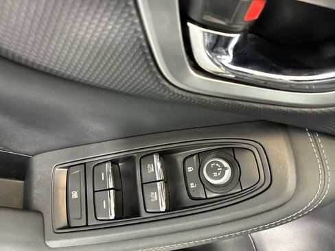 Used 2020 Subaru Forester Limited image 15