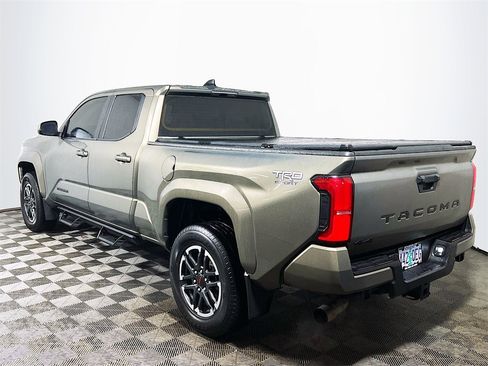 Used 2024 Toyota Tacoma TRD Sport image 6