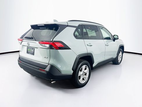 Used 2021 Toyota RAV4 XLE FWD image 9