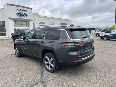 Used 2022 Jeep Grand Cherokee L Limited AWD/4WD image 6