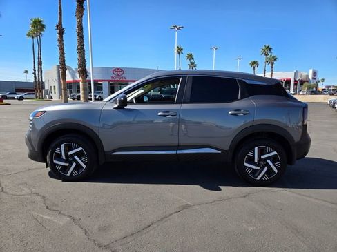 Used 2026 Nissan Kicks SV image 7