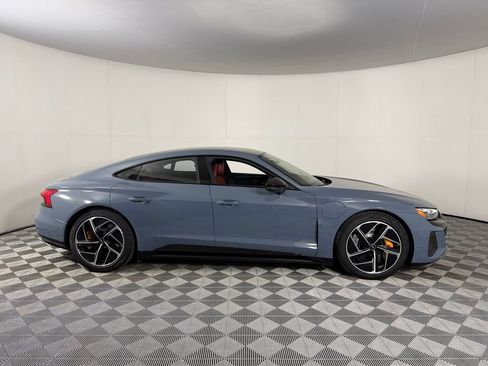 Used 2024 Audi RS e-tron GT w/ Carbon Performance Package AWD/4WD image 7