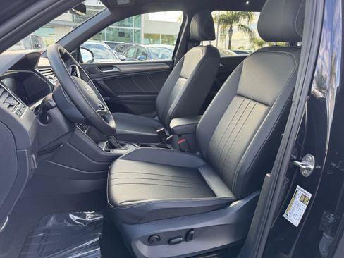 Certified 2024 Volkswagen Tiguan SE R-Line image 16