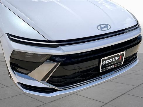 Used 2025 Hyundai Sonata SEL FWD image 29