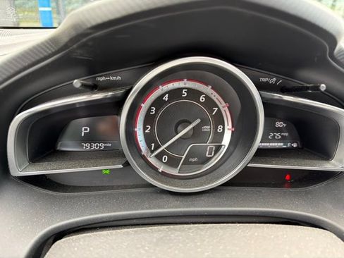 Used 2014 MAZDA MAZDA3 s Touring FWD image 3