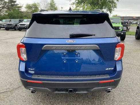 Used 2022 Ford Explorer XLT w/ Equipment Group 202A AWD/4WD image 7